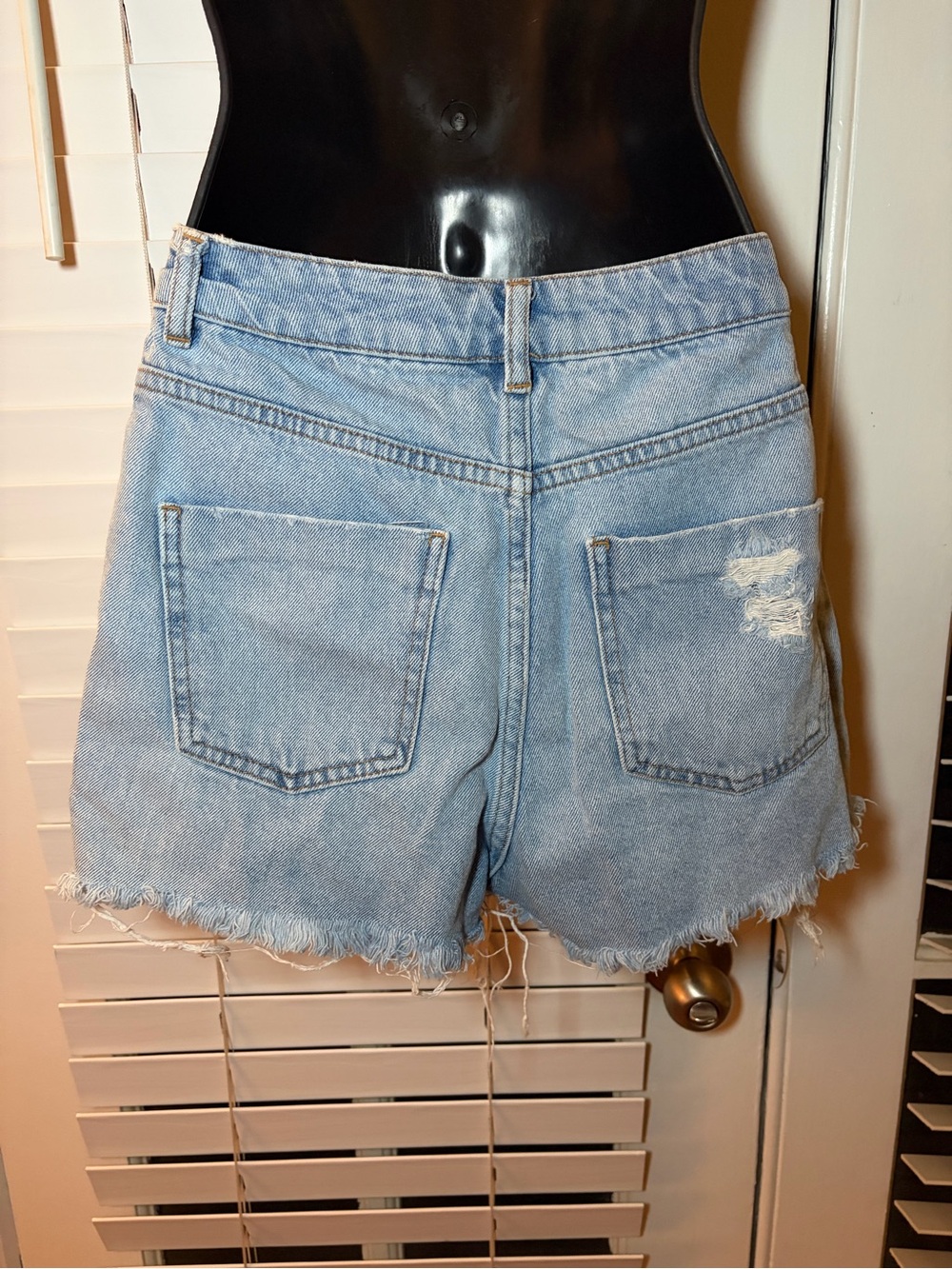 ASOS Light Blue Ripped Denim Shorts - Picture 5 of 5